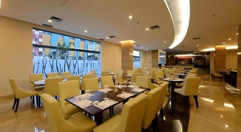 Hotel Falatehan Jakarta Bagian luar foto